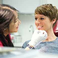 Weißabgleich zur Auswahl geeigneter Veneers