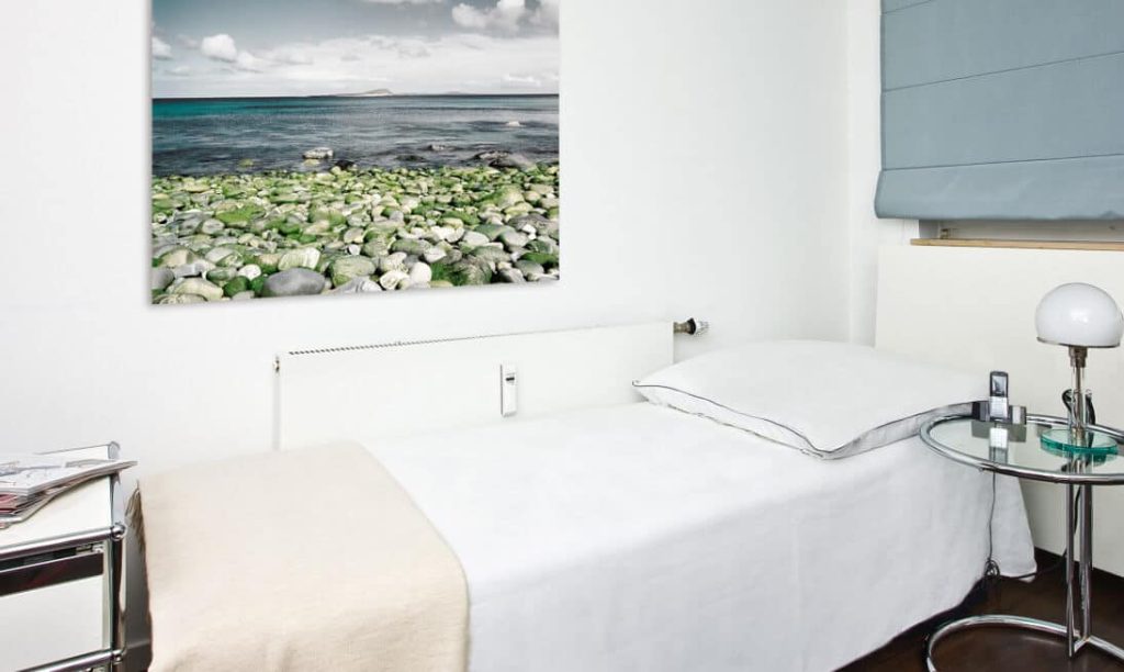 zahnklinik patientenzimmer bett