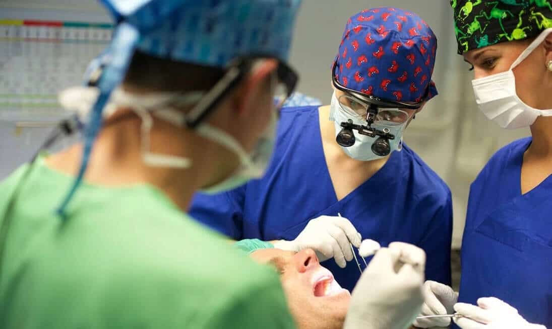 Oralchirurgie 2 Oralchirurgie - ZPK Herne