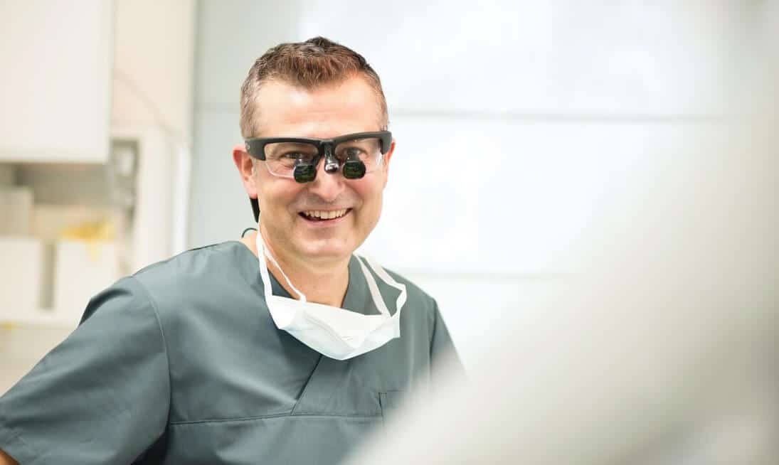 Spezialist für Implantologie & Implantologe in Herne - Dr. Rüdiger Mintert