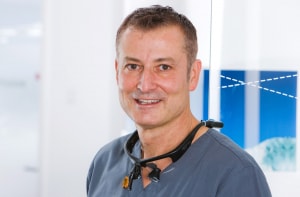 Implantologe Dr. Rüdiger Mintert in Herne